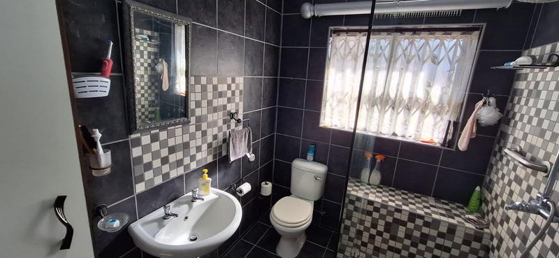 4 Bedroom Property for Sale in Dana Bay Western Cape